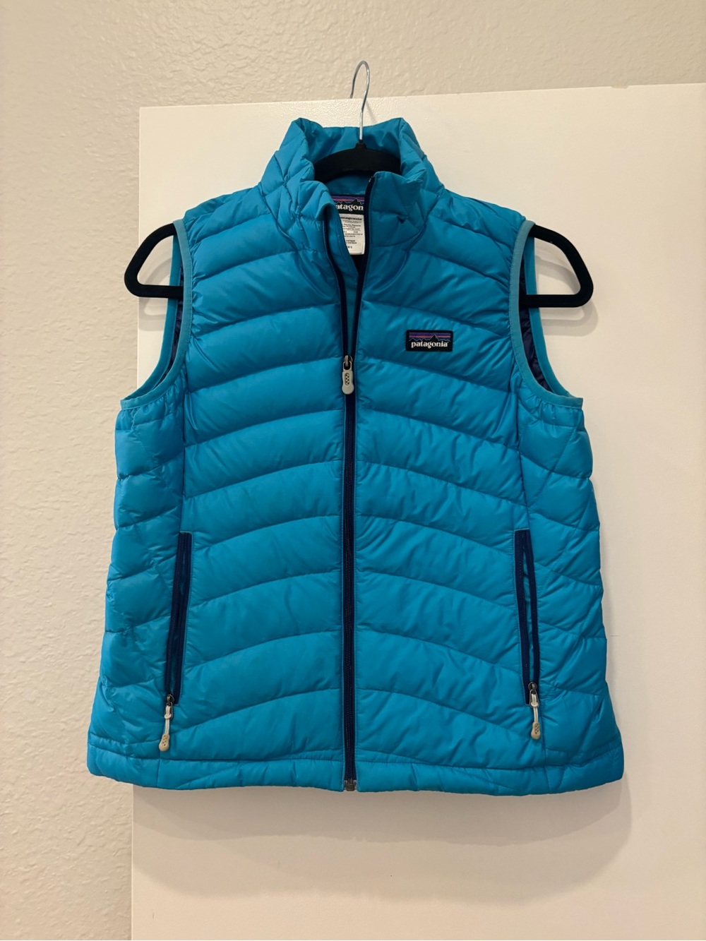 Patagonia Classic Quilted Down lightweight versatile Sweater Vest jacket